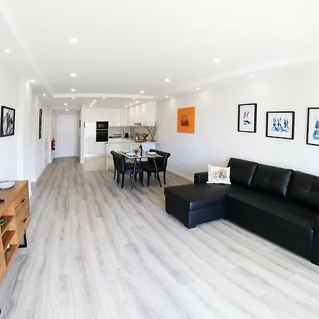 Between Golf And Apartament