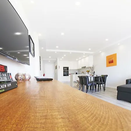 Between Golf And Apartment Portimão