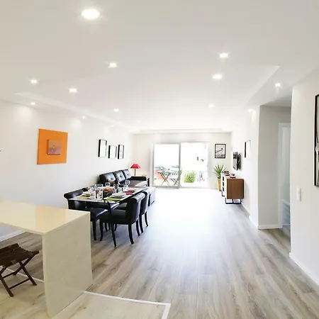 Apartment Between Golf And *