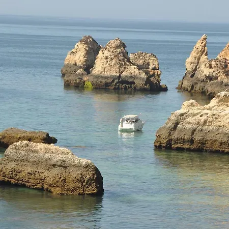 Between Golf And Apartment Portimão